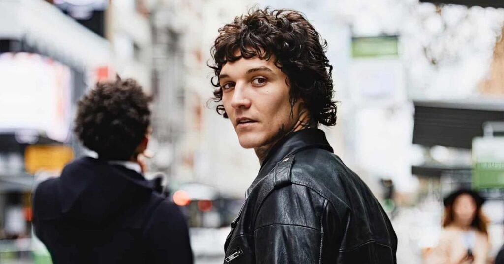 Close-up of layered hairstyle for guys