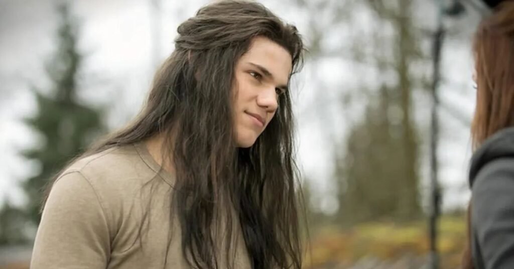 Taylor Lautner Haircut